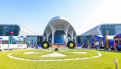 聚焦廣饒橡膠輪胎展，直擊興達(dá)展臺(tái)盛況！