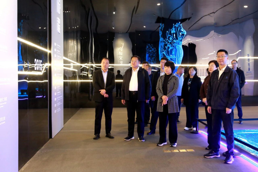 17364088004063450UPw.jpg 5b27242600fa0596511a521f616f7072.jpg